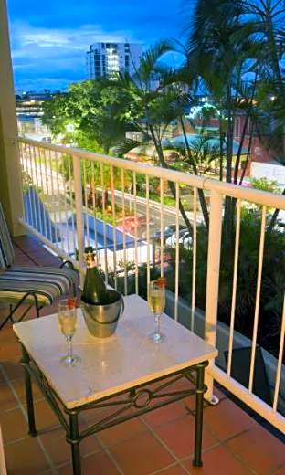 Inn Cairns Boutique Apartments