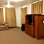Country Regency Inn & Suites