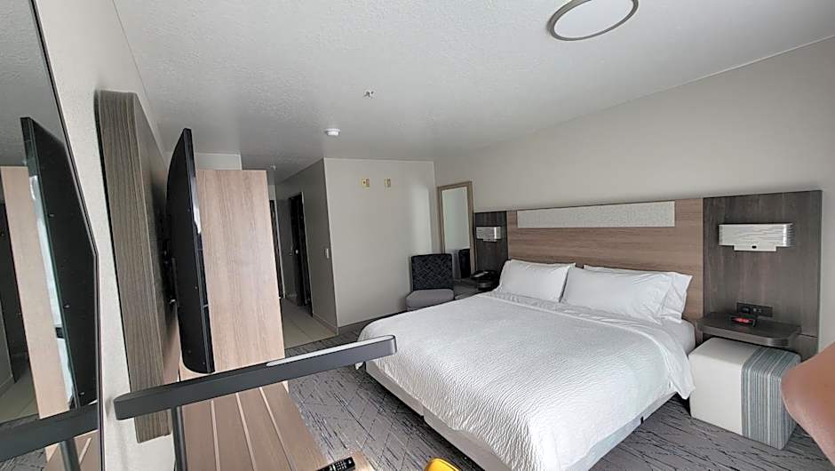 Holiday Inn Express Portland SE - Clackamas Area By IHG