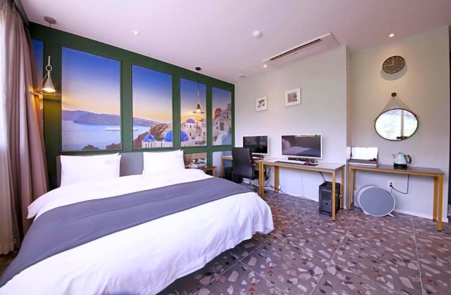 Gimhae Jangyu Stayin Hotel
