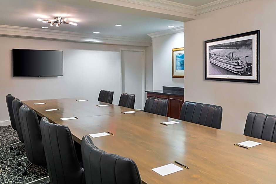 Hilton Pennywell St. Louis at the Arch