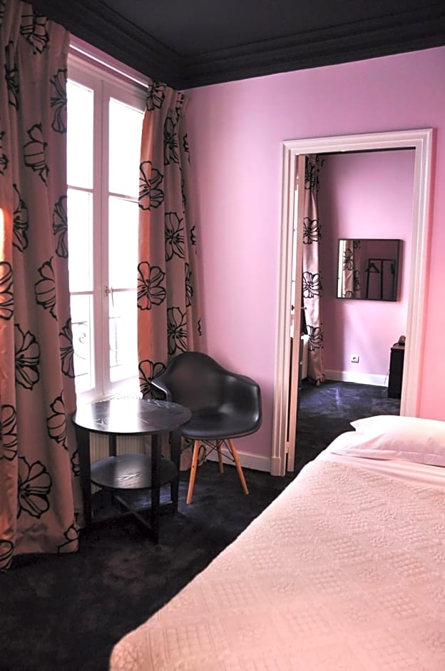 Hotel Noir