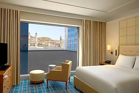 King Executive Suite With Haram View