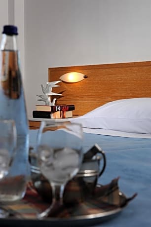 Classic Room with Garden View