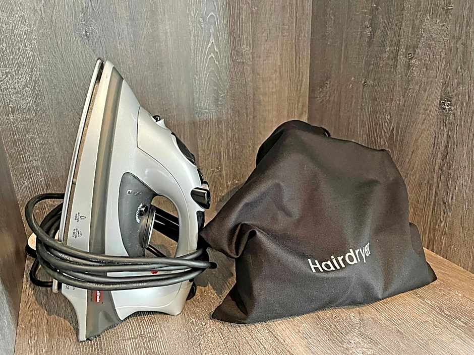 1820 Boutique Rooms & Suites