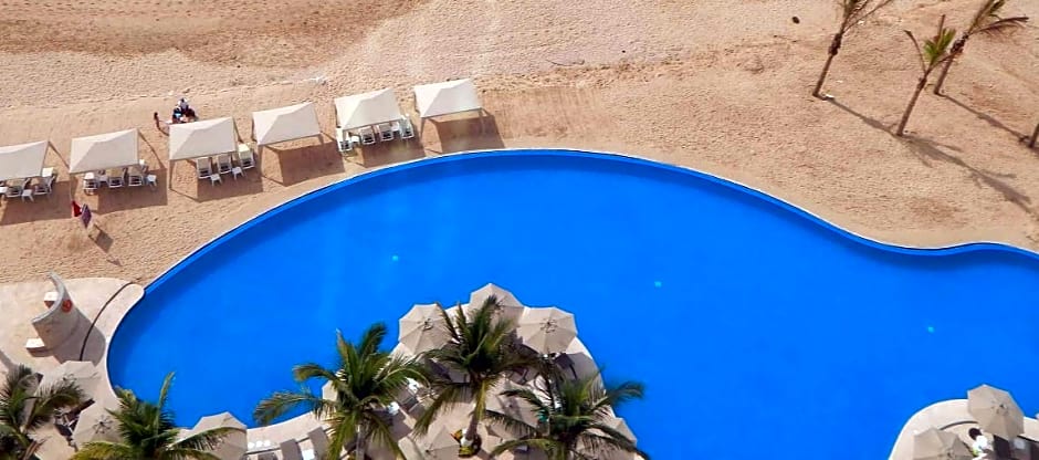 Park Royal Beach Mazatlán