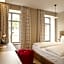 Amelie No 1 Hotel & Appartements