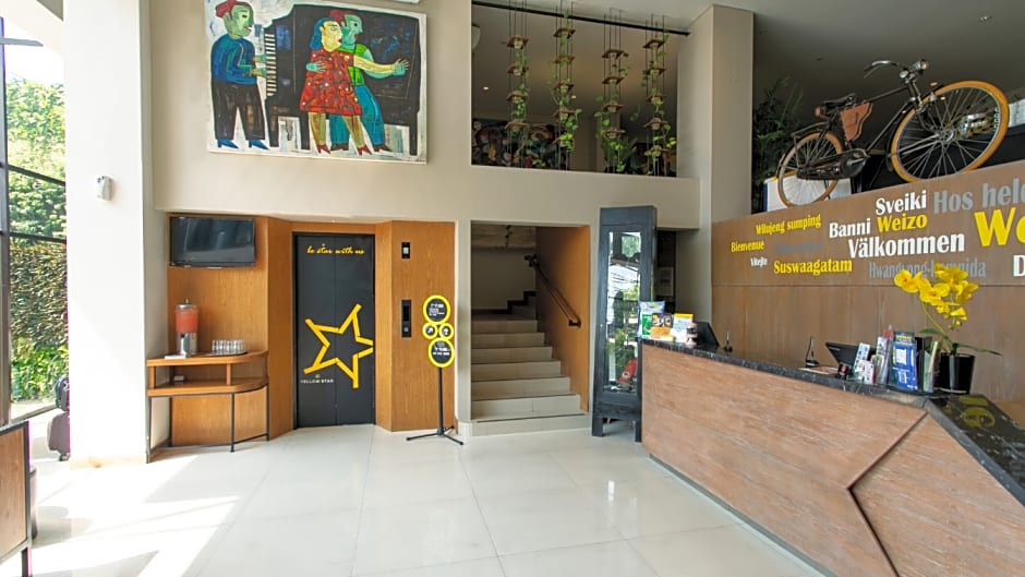 Yellow Star Ambarukmo Hotel