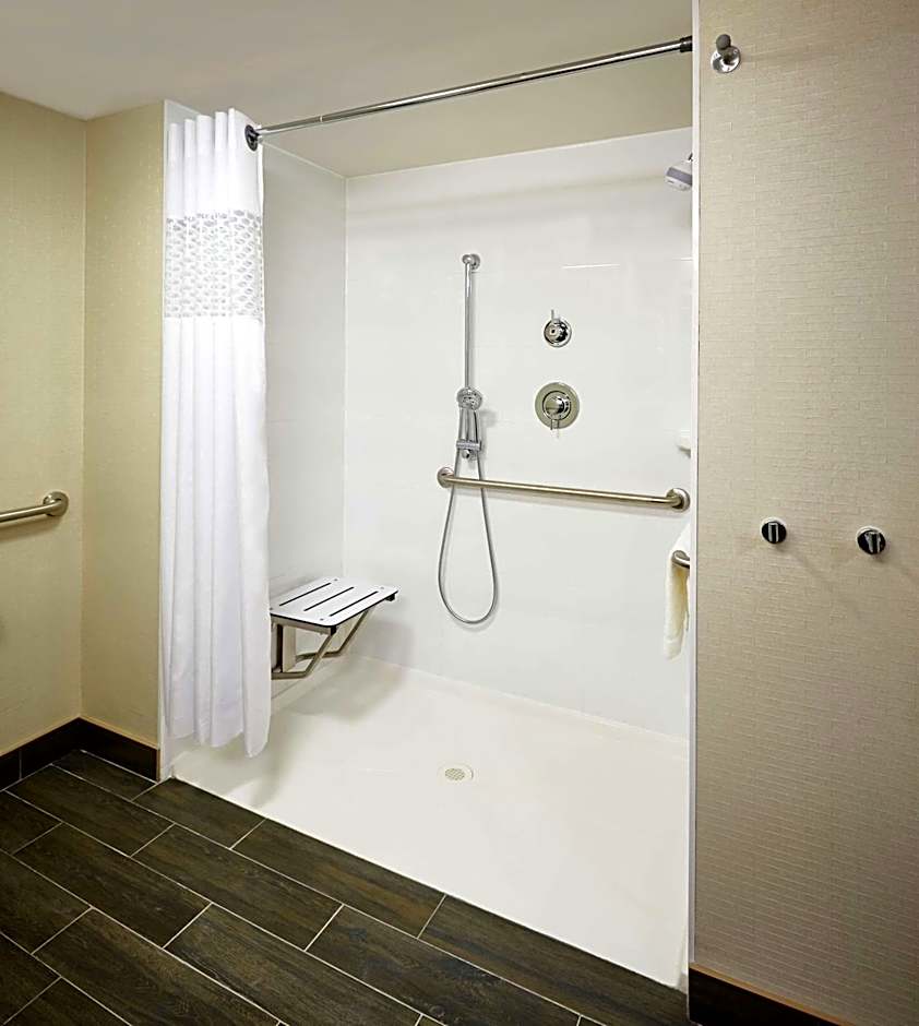 Hampton Inn By Hilton Timmins