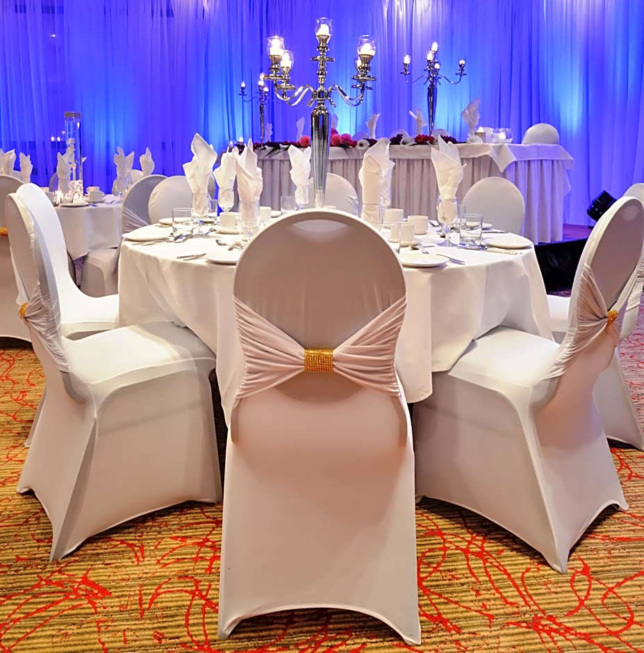 Holiday Inn Montreal Centre Ville Downtown By IHG