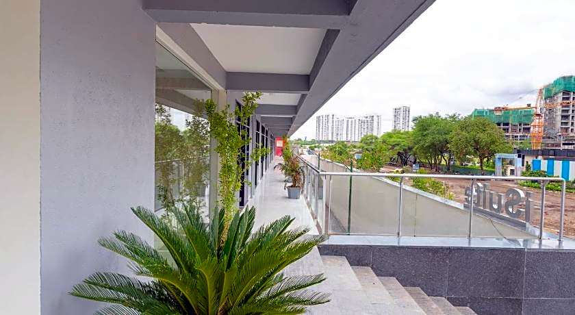 StayBird - B Suite Business Hotel 