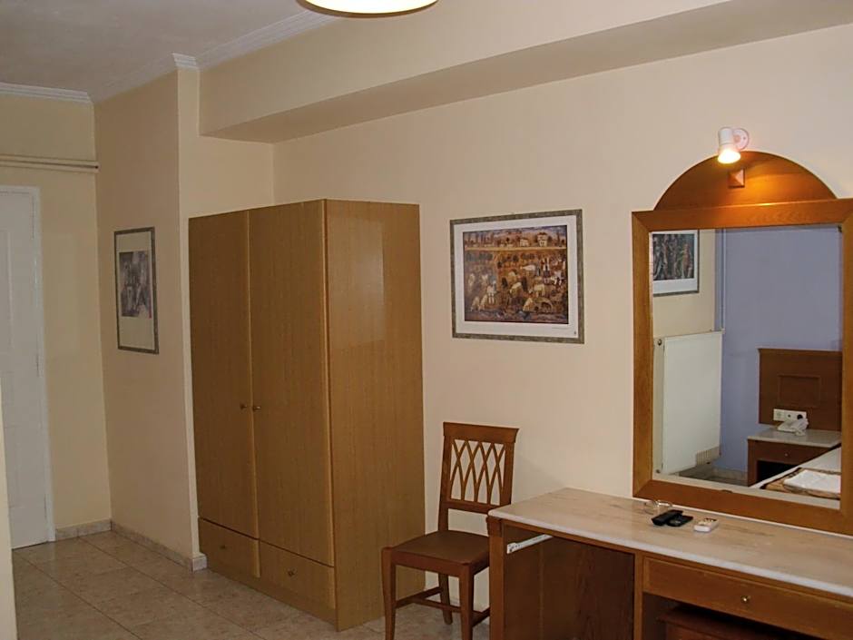 Hotel Cybele Pefki