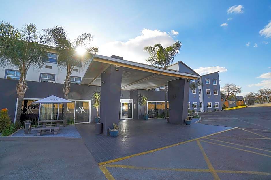 Inani Hotel Gallagher