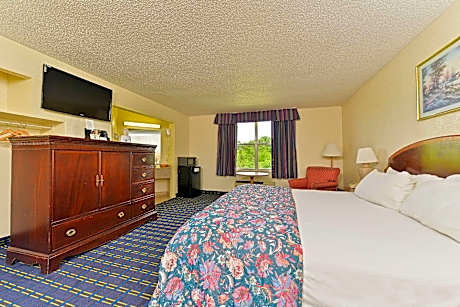 1 King Bed Handicap Access Non-Smoking