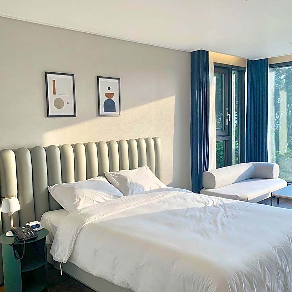 Hotel Seogwipean