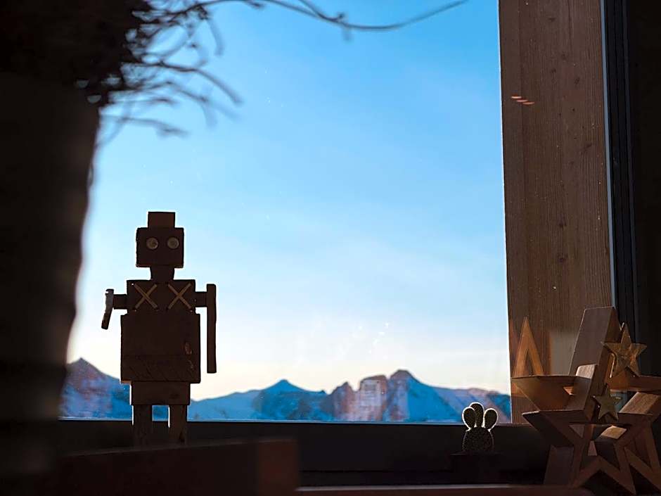 Berggasthaus Eggberge - Boutique Mountain Hotel - Access via Cablecar