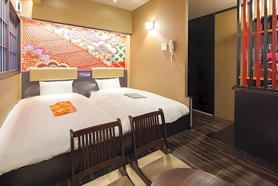 HOTEL PAUL HOUSE