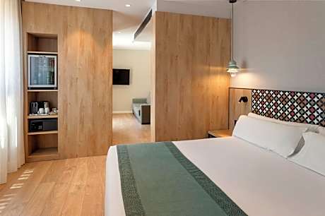 Junior Suite, Terrace (1 King Bed)