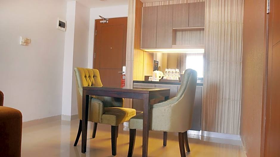 Lorin Dwangsa Solo Hotel