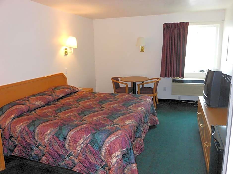 Economy Inn & Suites