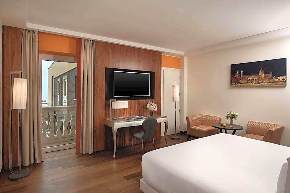 NH Collection Taormina