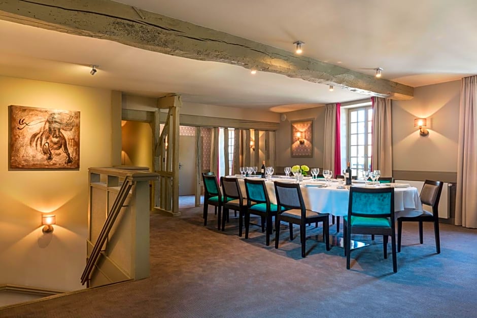 Hotel Aux Vieux Remparts, The Originals Relais (Relais du Silence)