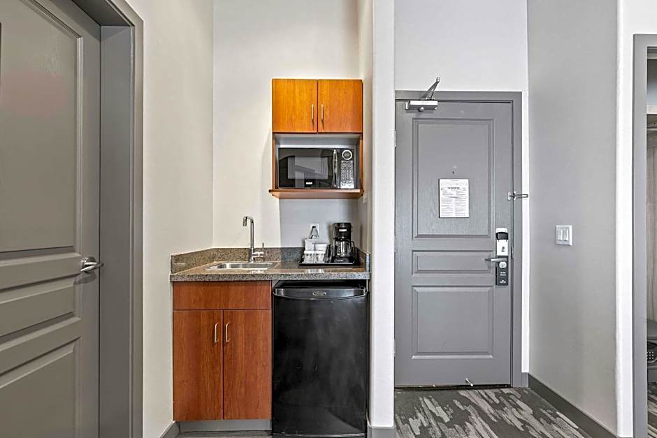 Sandman Hotel & Suites Calgary West
