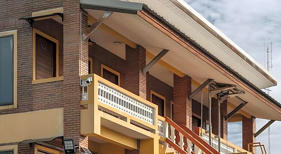 Pong Phen Guesthouse