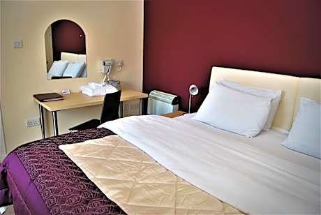 One-Bedroom Bungalow