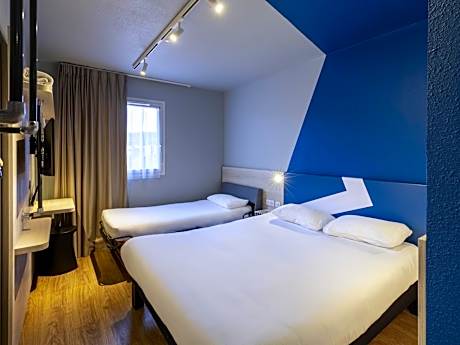 Standard Double Room with Single Bed