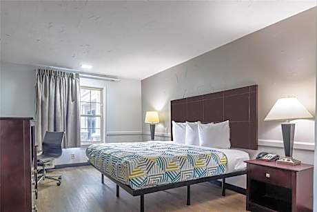 King Room - Non-Smoking