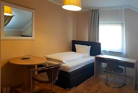 2-Bedroom Family Room