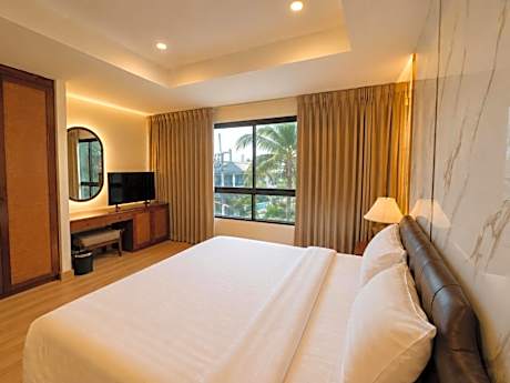 Two-Bedroom Suite