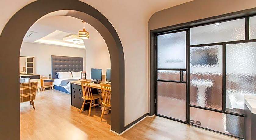 Brown Dot Tourist Hotel Busan New Port