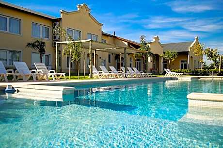 Hotel Howard Johnson Trenque Lauquen