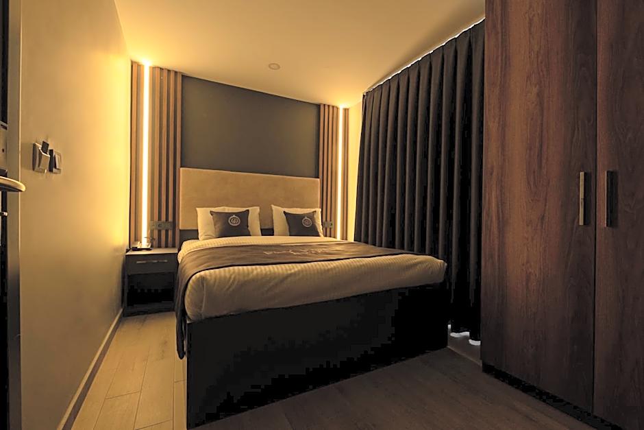 FLY POINT AIRPORT HOTEL