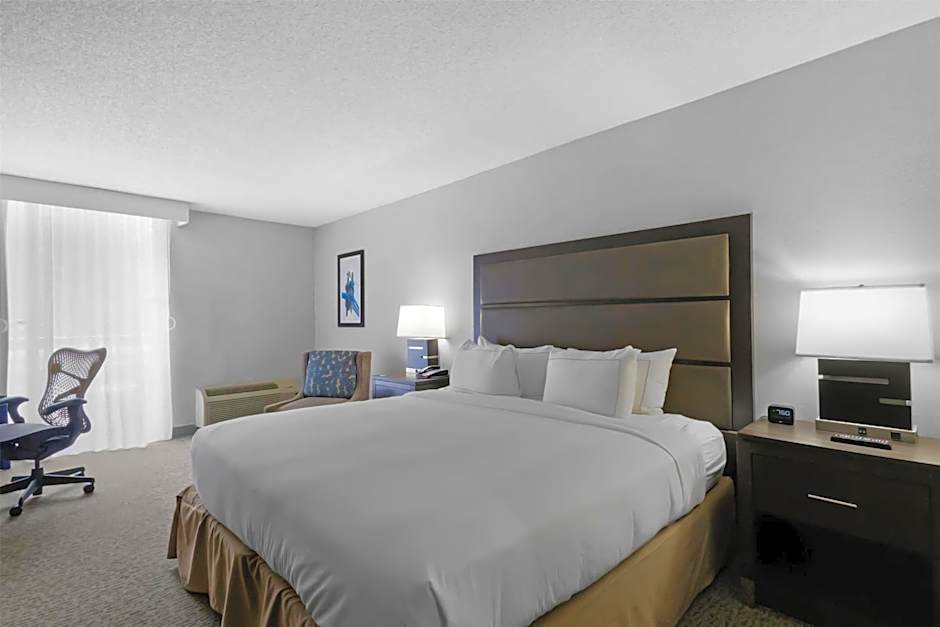 DoubleTree Hilton Hotel Exec Meeting Center Palm Beach Gardens