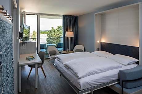 Falky Mini Family Room (2 Adults + 2 Children)