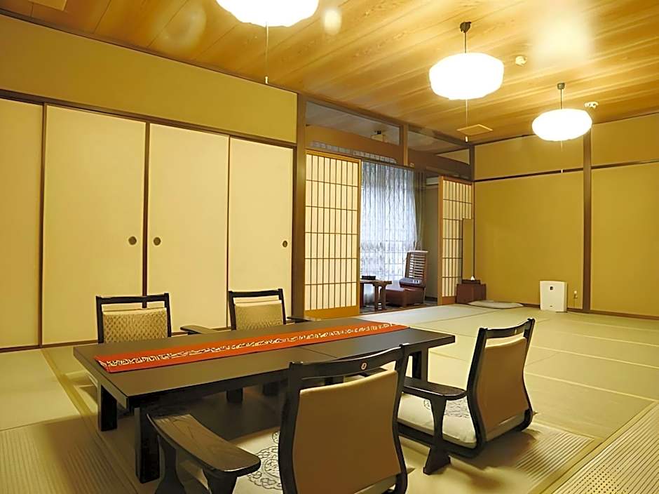 Yuraku Kinosaki Spa and Gardens Ryokan