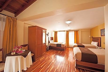 Triple Room