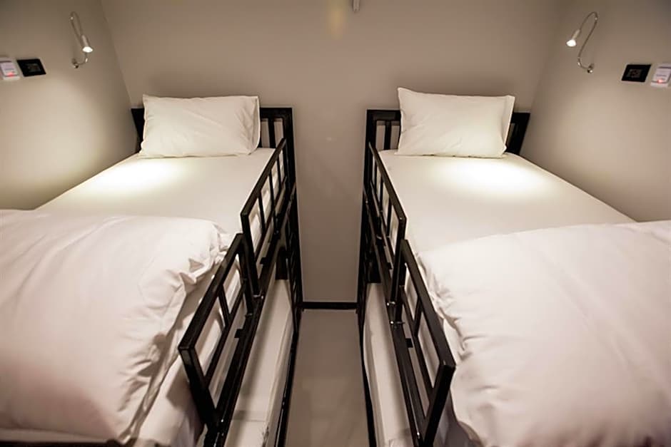 Jellybean The Blocks Hostel Sukhumvit 10