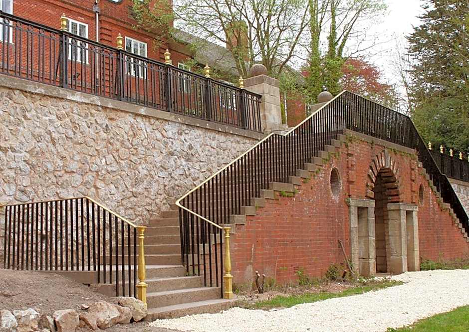 Southcrest Manor Hotel; BW Signature Collection