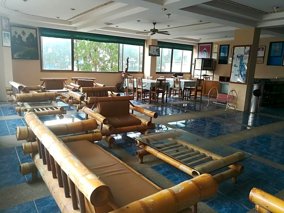 โรงแรมเชียงรุ่ง