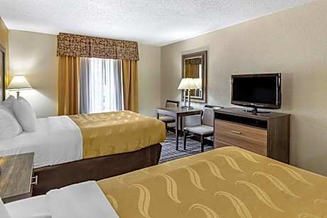 Room with Two Double Beds - Non-Smoking/Pet Friendly