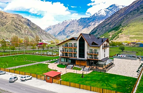 Suatis Resort Kazbegi