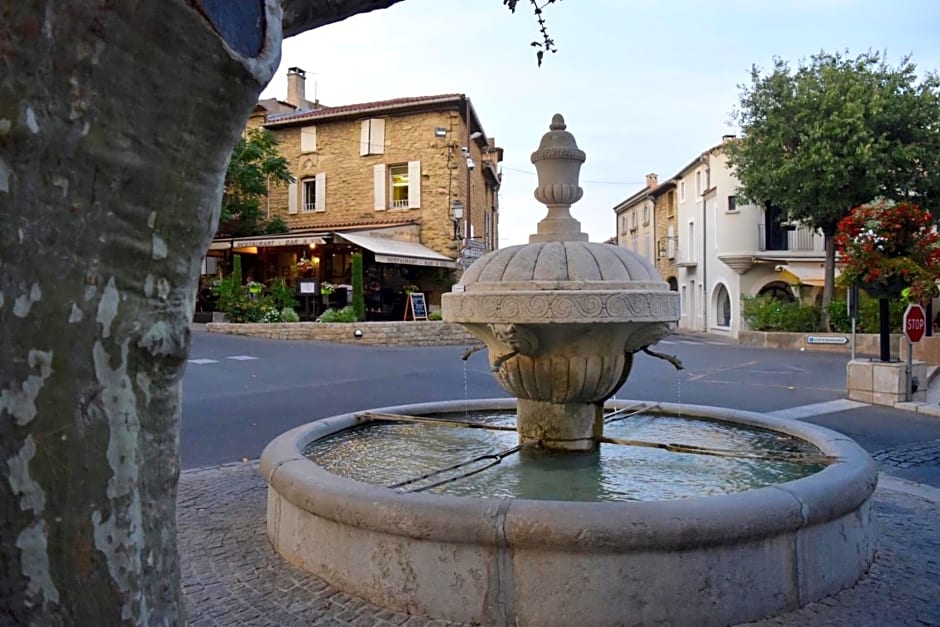 Maison Pegau, 2 chambres au centre de Châteauneuf-du-Pape PEGAU B&B
