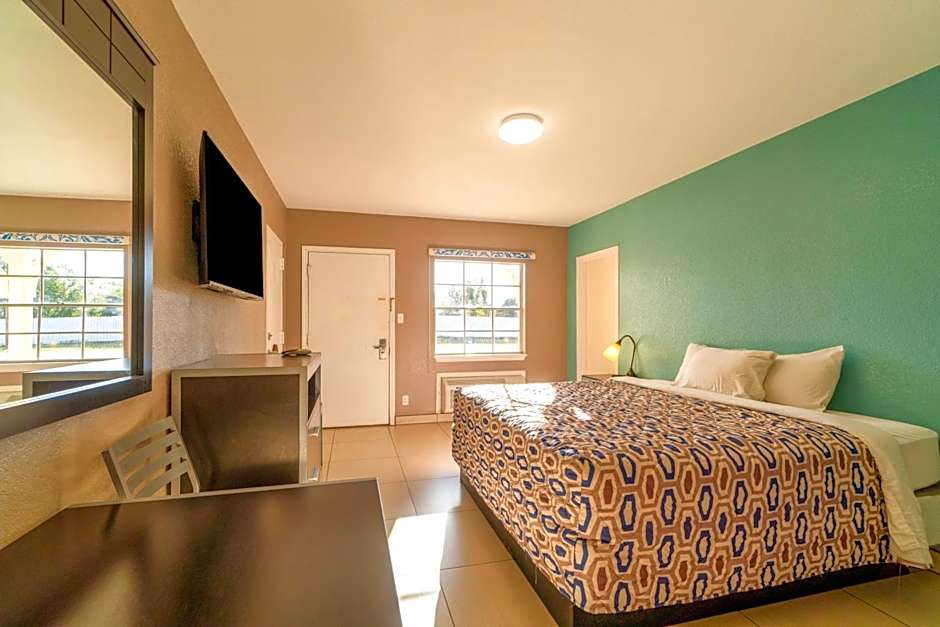 Woodfield Inn & Suites Hotel O, Yoakum TX 111