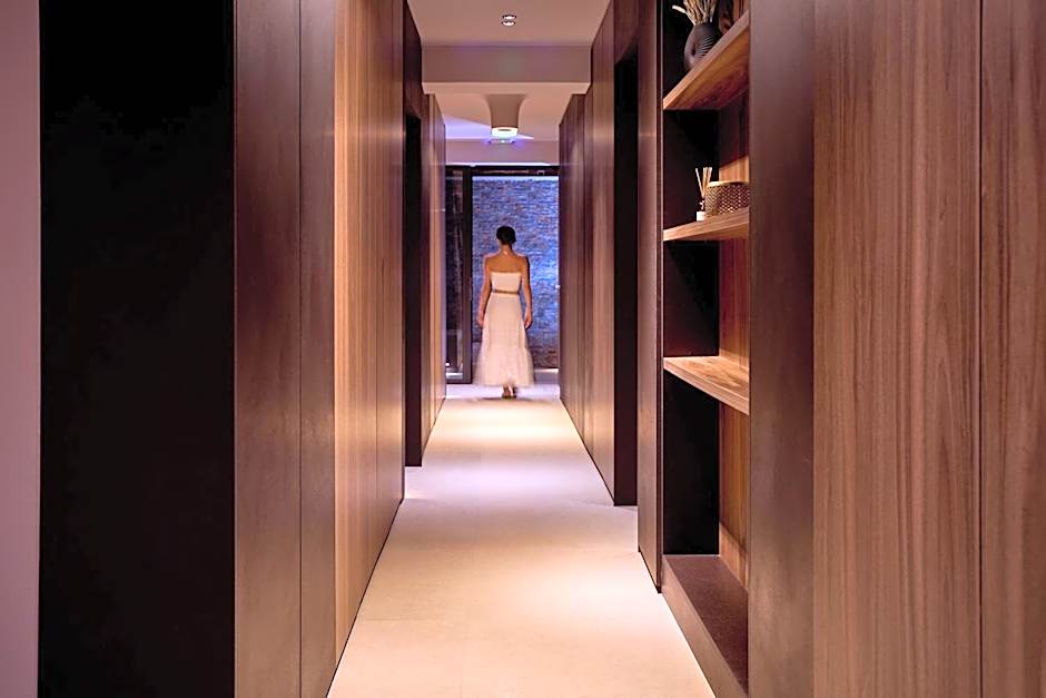 SEA ZANTE Luxury Beachfront Retreat