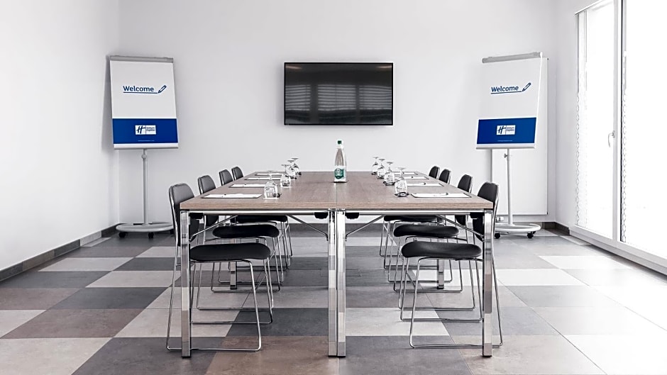 Holiday Inn Express Luzern-Neuenkirch By IHG
