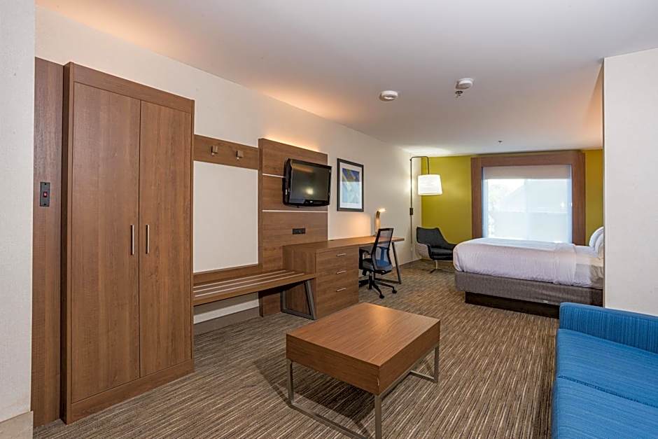 Holiday Inn Express Hotel & Suites Swansea By IHG